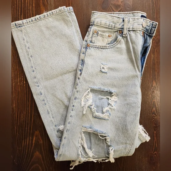 Aeropostale High-Rise Baggy Jean LIGHT Wash Size 4 NWOT - Picture 9 of 12